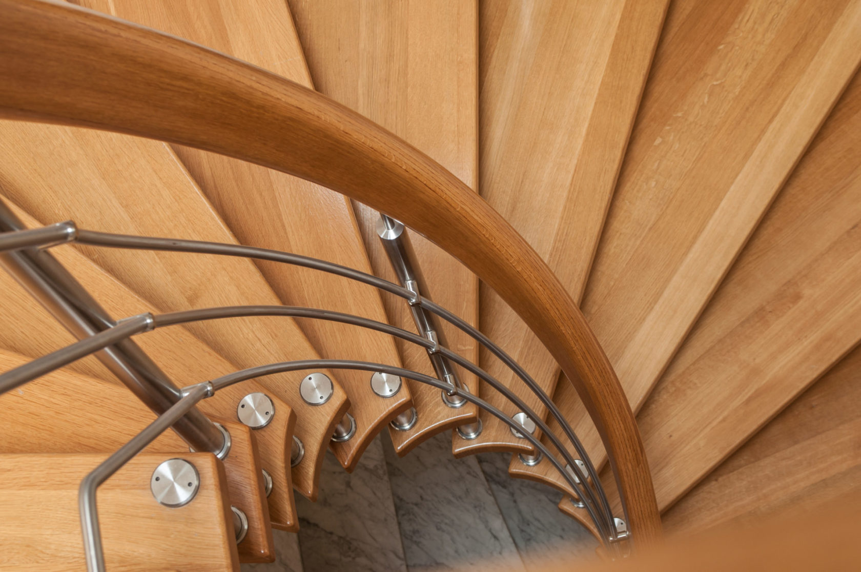 Détail Escalier En Colimaçon En Bois Et Métal